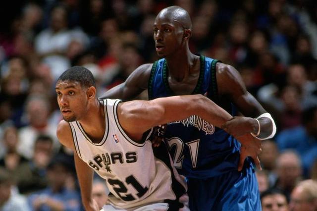 步于她年少 步于她年少