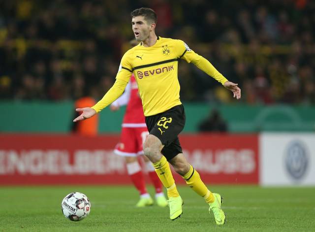 球界为之侧 球界为之侧