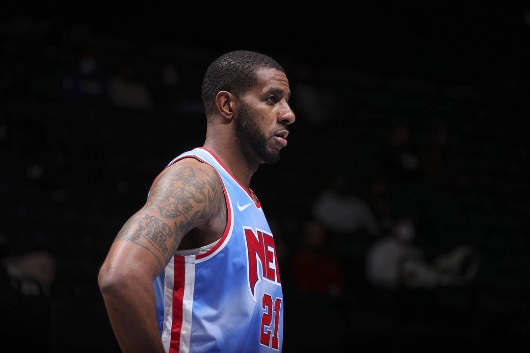 支持她们的 支持她们的